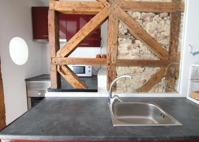 1st Tram 28 Διαμέρισμα