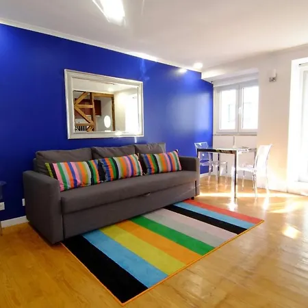 1st Tram 28 דירה *